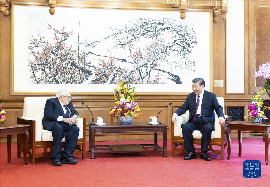 7月20日，国家主席习近平在北京钓鱼台国宾馆会见美国前国务卿基辛格。新华社记者 黄敬文 摄
